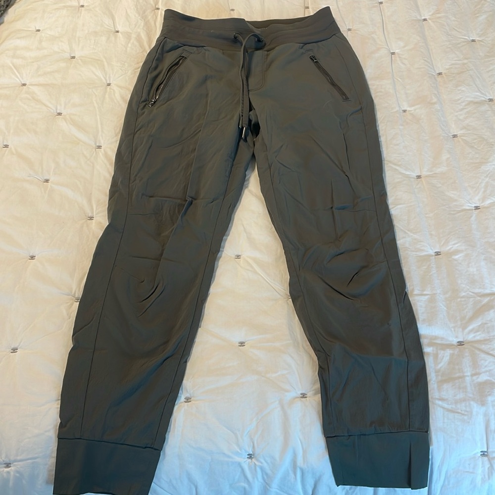 Athleta Trekkie Jogger